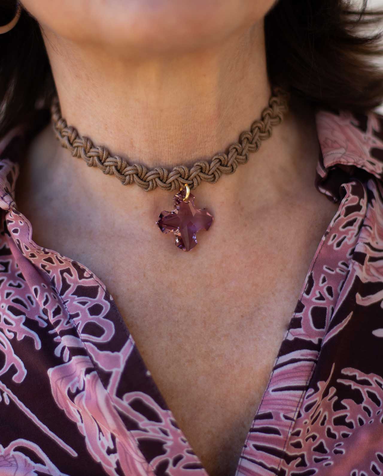 Ras-de-cou Camel Maxi Croix Rose