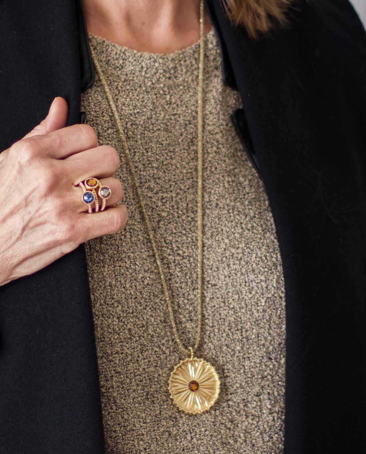 Chrysanthemum Necklace - Amber