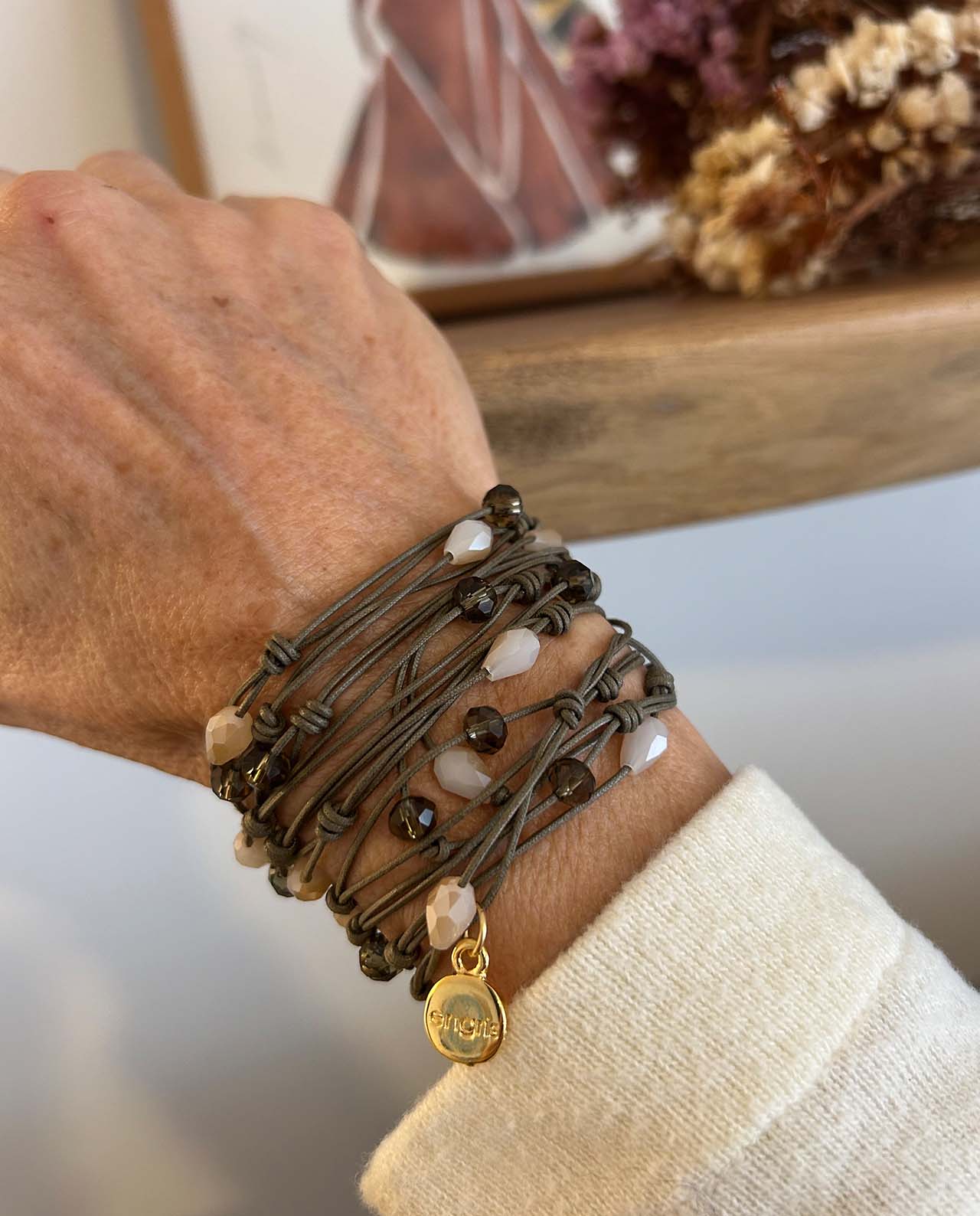 Collar Paquare Caqui Lägrima