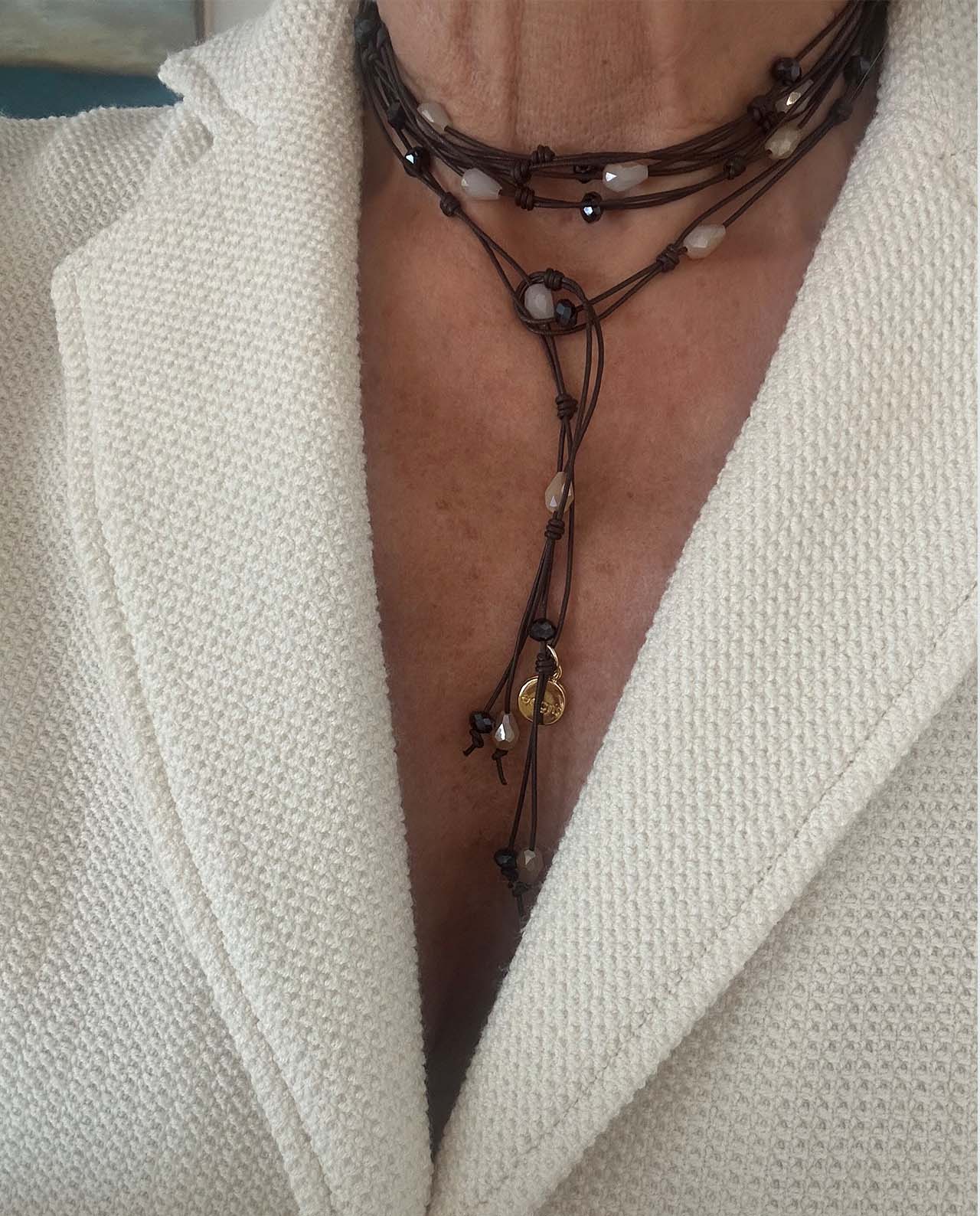 Collar Paquare Antracita Lágrima