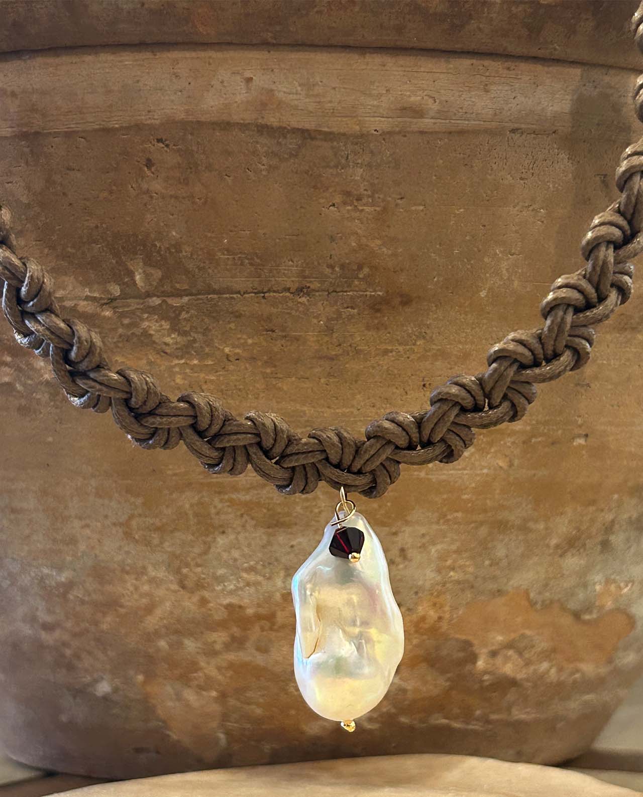 Gargantilla Camel Perla